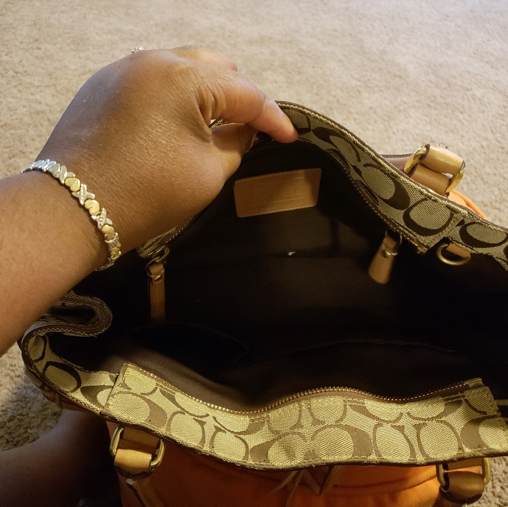 Coach Purse - Picture 3 of 4
